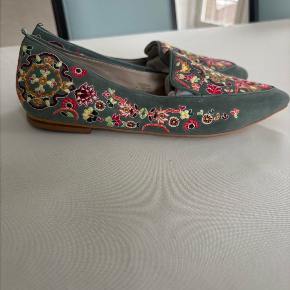 Boden NEW embroidered loafers NEW 41 (9.5)Beautiful flats for spring. Gorgeous - Picture 7 of 10